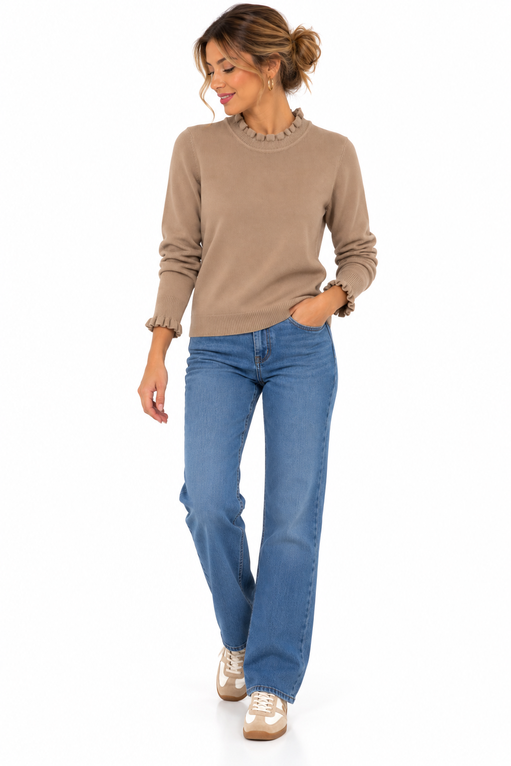 Jersey beige de mujer con volantes en cuello y puños