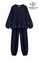Conjunto de mujer azul marino de algodón con sudadera de volante y pantalón jogger