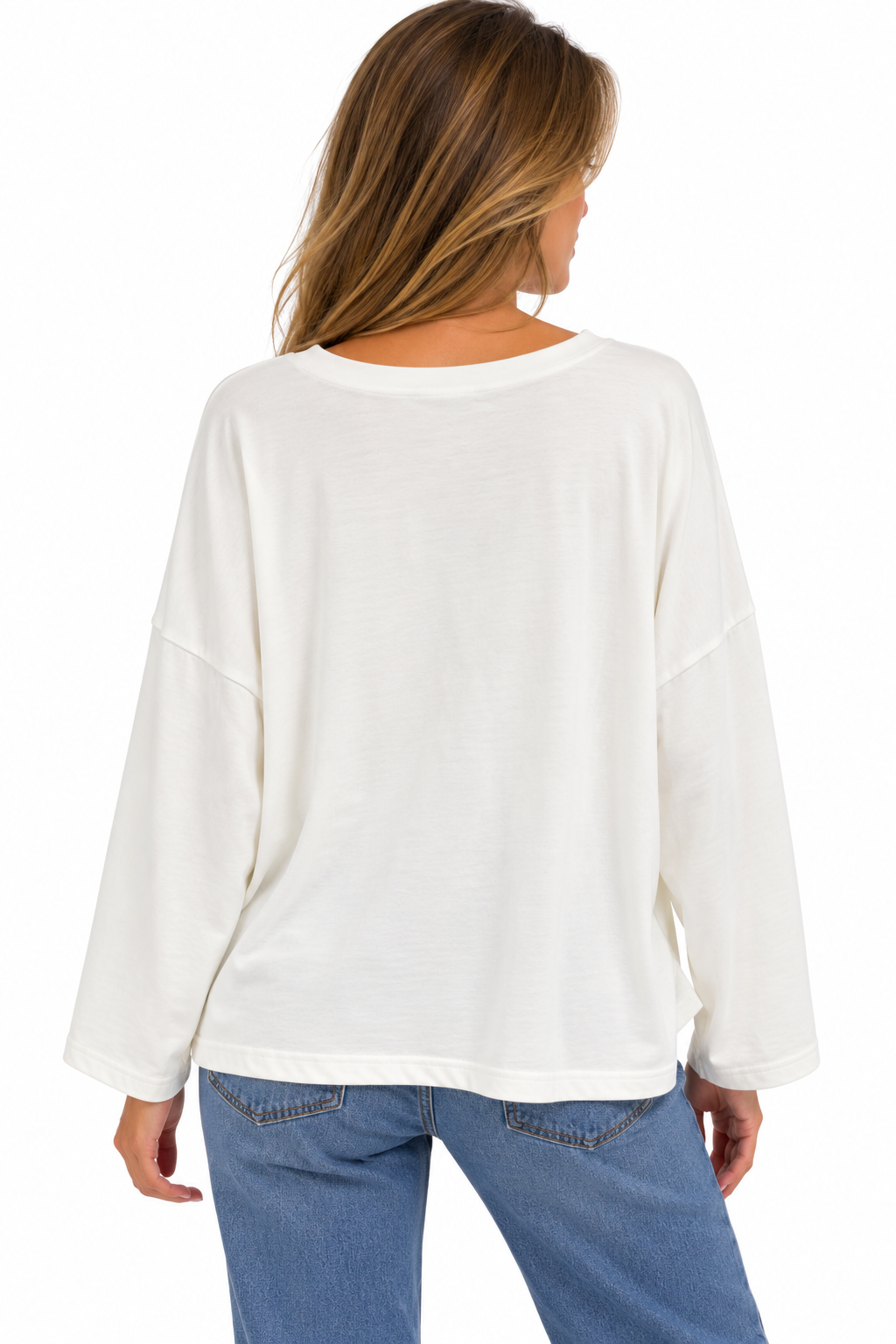 Sudadera blanca de mujer de algodón con cuello pico y bolsillo con tachuelas plateadas