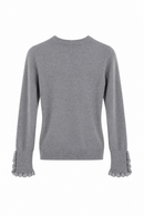 Jersey gris de mujer con volantes y botones de perlas