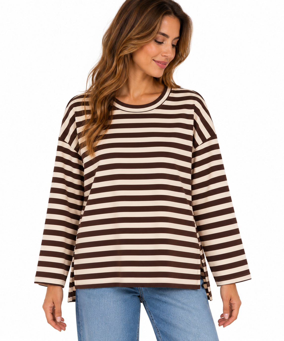 Sudadera de mujer de algodón a rayas beige y marrón chocolate más larga por detrás