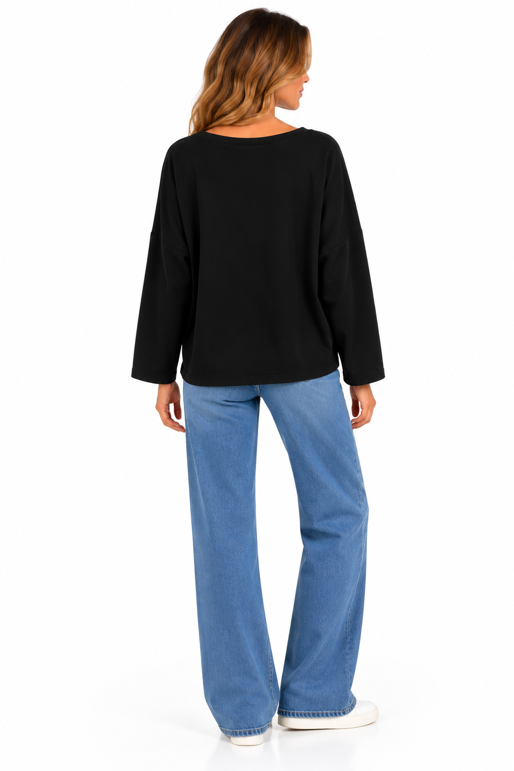 Sudadera de mujer negra de algodón con cuello pico y bolsillo con tachuelas plateadas