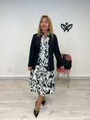 Americana blazer solapa larga forrada con hombreras negra