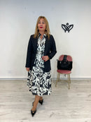 Americana blazer solapa larga forrada con hombreras negra