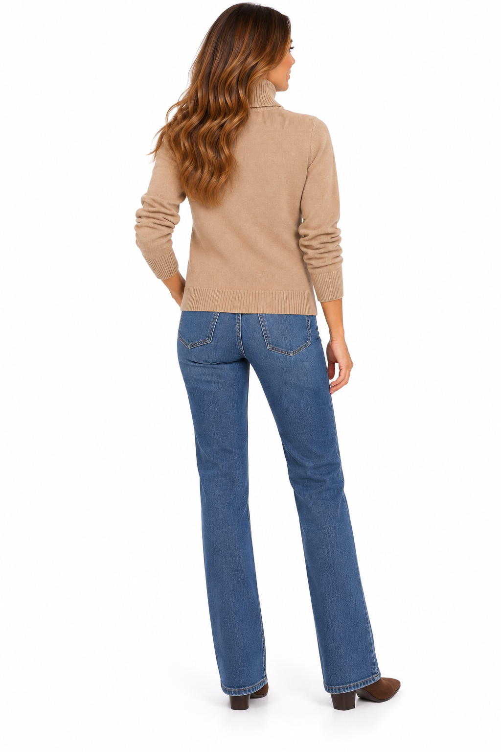 Jersey de punto beige para mujer con cuello alto vuelto