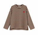 Sudadera de mujer a rayas beige y marrón chocolate con corazón rojo