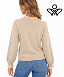 Jersey beige de punto suave con puntilla en cuello y puños