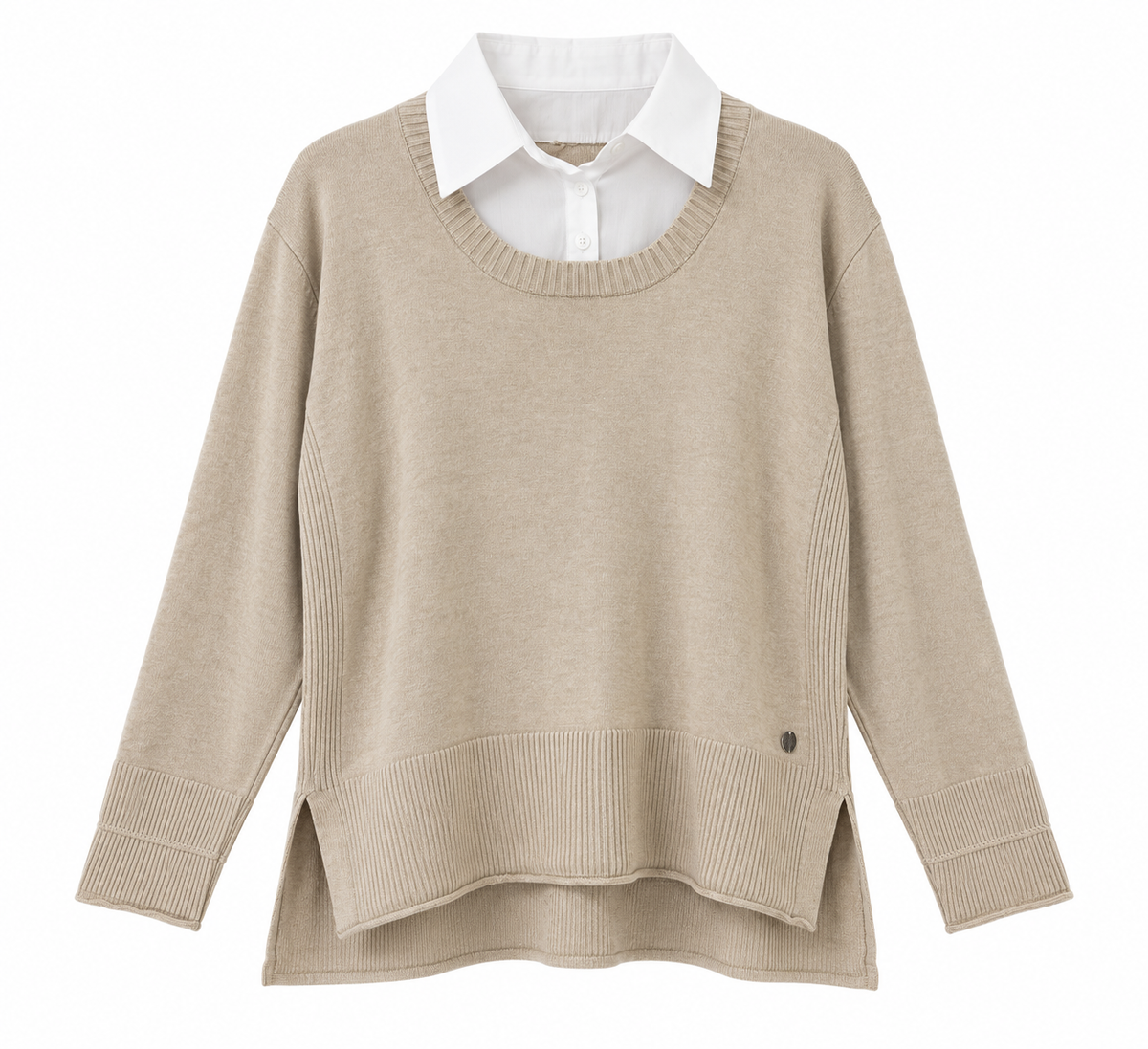 Jersey beige de punto con efecto camisa y bajo mas largo por detrás