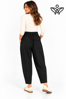 Pantalón balloon negro con cintura elástica y bolsillos