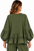 Conjunto de mujer verde militar de algodón con sudadera de volante y pantalón jogger