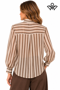 Camisa de gasa marrón y beige de mujer con rayas y lazo