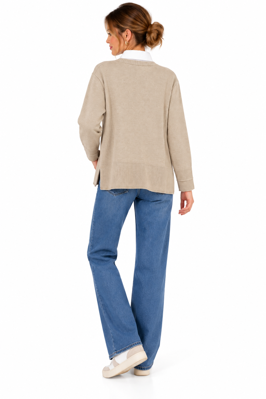Jersey beige de punto con efecto camisa y bajo mas largo por detrás