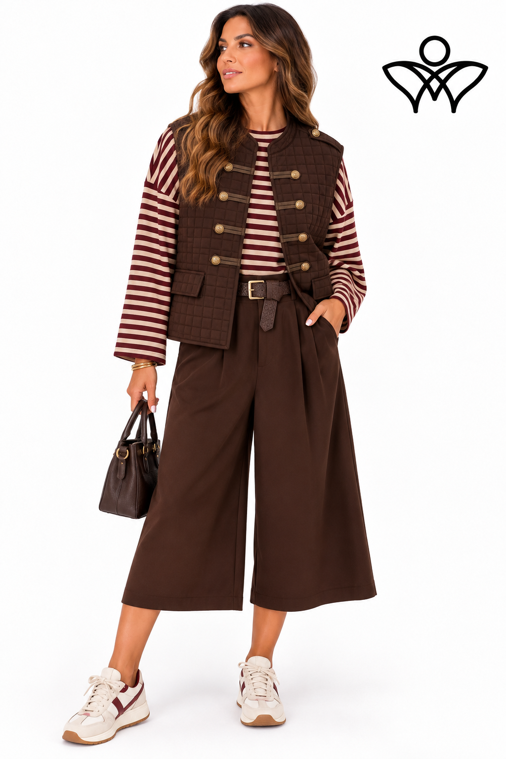 Bermuda pantalón ancho marrón chocolate de paño con cinturón