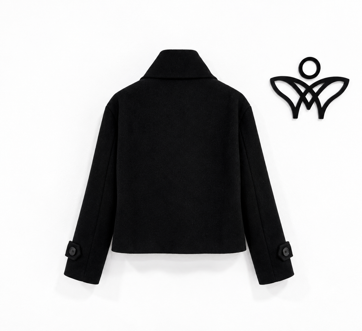 Chaqueta corta de paño marrón chocolate con cuello mao y botones