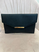 Bolso cartera mano negro