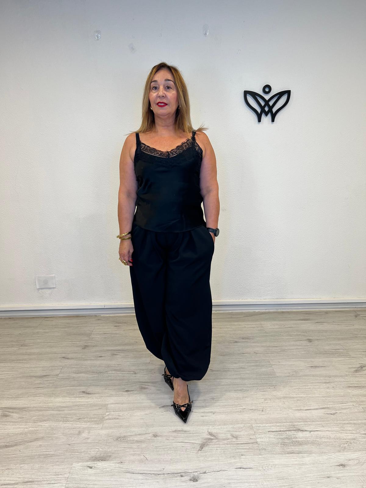Pantalón Bombacho Negro de Pinzas con Cintura Elástica