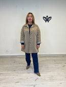 Trench gabardina beige de mujer con forro de cuadros vichy