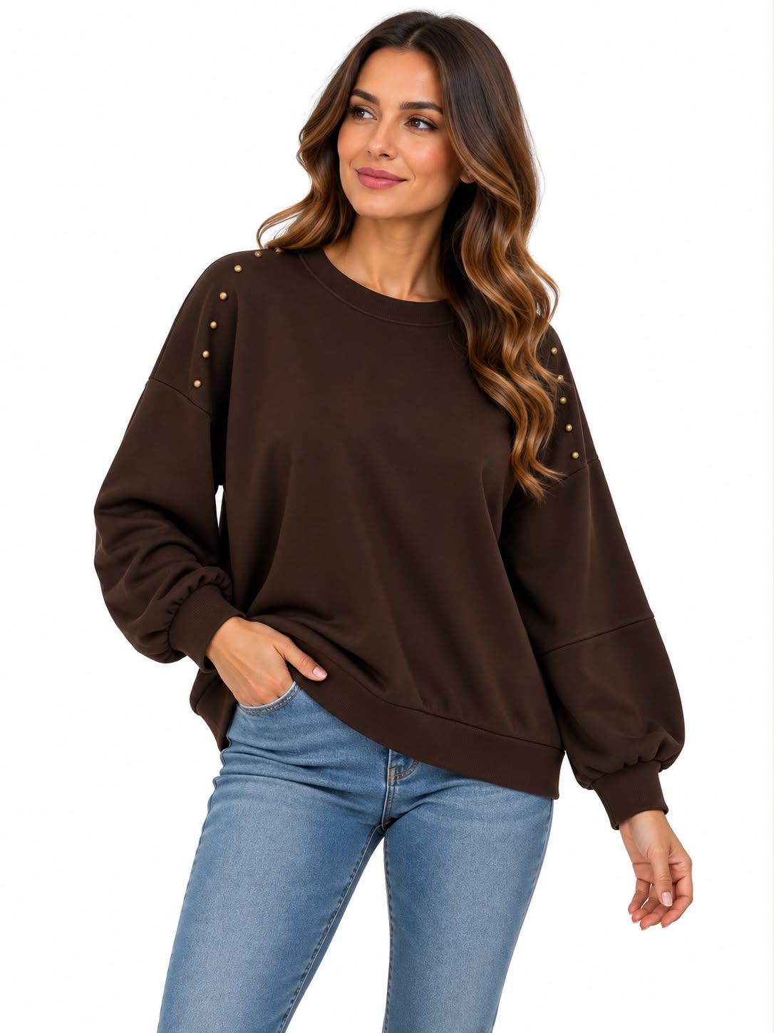 Sudadera de mujer marrón de algodón con tachuelas doradas