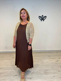 Chaqueta de crochet dorada de media manga para mujer