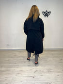 Trench gabardina negra con capucha, cintura ajustable y bolsillos