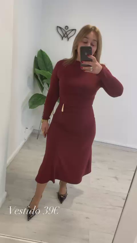 Vestido largo midi de licra de manga larga burdeos