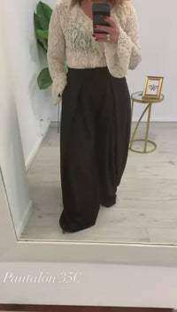 Pantalón largo de pinzas con bolsillos recto negro